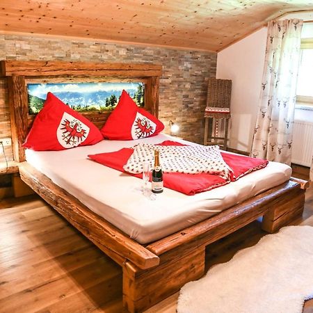 Ferienhaus Schneiderhaeusl Zillertal Stummerberg エクステリア 写真