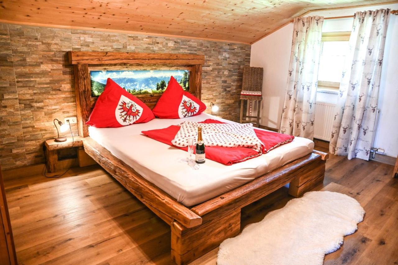 Ferienhaus Schneiderhaeusl Zillertal Stummerberg エクステリア 写真