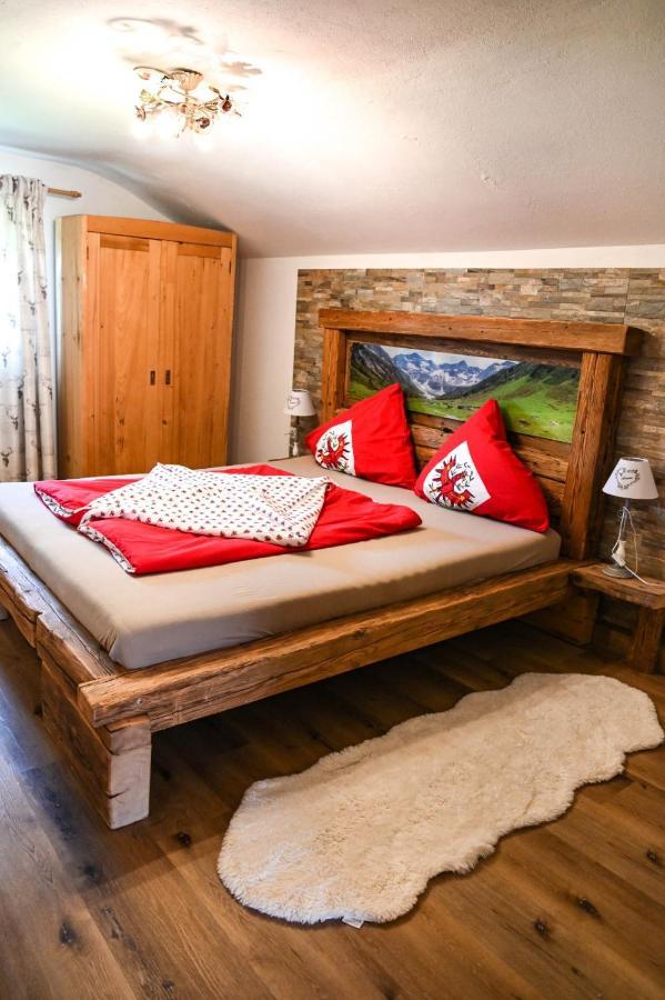 Ferienhaus Schneiderhaeusl Zillertal Stummerberg エクステリア 写真